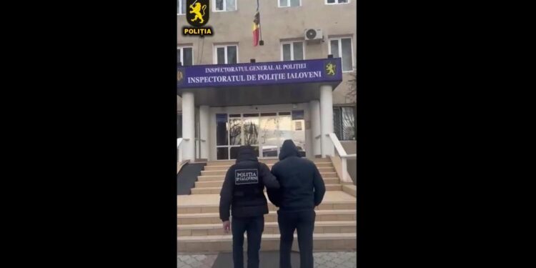 Bărbat din Călărași reținut pentru trafic de ființe umane și amenințarea cu divulgarea informațiilor confidențiale