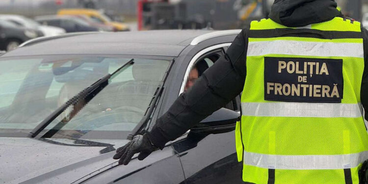 Poliția de frontieră reține un bărbat căutat pentru furt, la PTF Albița