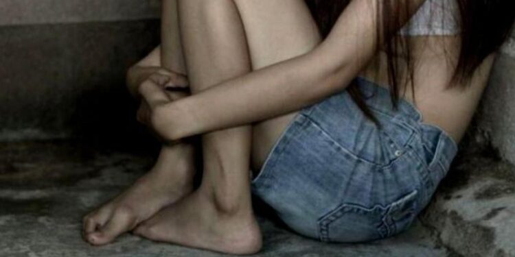 Inculpat condamnat pentru violarea unei minore într-o gară publică