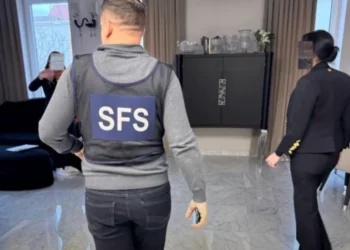 Trei agenți economici suspectați de evaziune fiscală, percheziționați de autorități