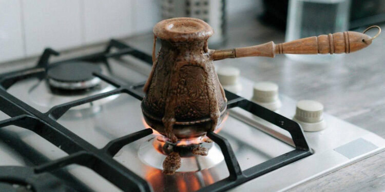 Pensionară din Bender intoxicată cu gaze în timp ce făcea cafea