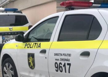 Bărbat reținut pentru tentativă de omor după ce a atacat-o pe iubita sa cu cuțitul