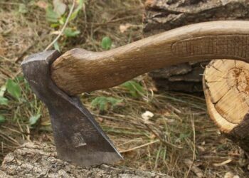 Bărbat condamnat la închisoare cu suspendare după un atac violent la Cernița