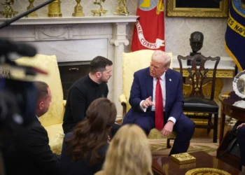 «Мы готовы работать под сильным руководством Трампа». Зеленский заявил, что сожалеет о ссоре в Белом доме