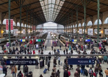 Trenurile Eurostar și regionale, anulate din cauza unei bombe descoperite în apropierea Gării de Nord din Paris