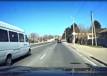 Incident pe traseul R-6: șofer amendat și riscă suspendarea permisului