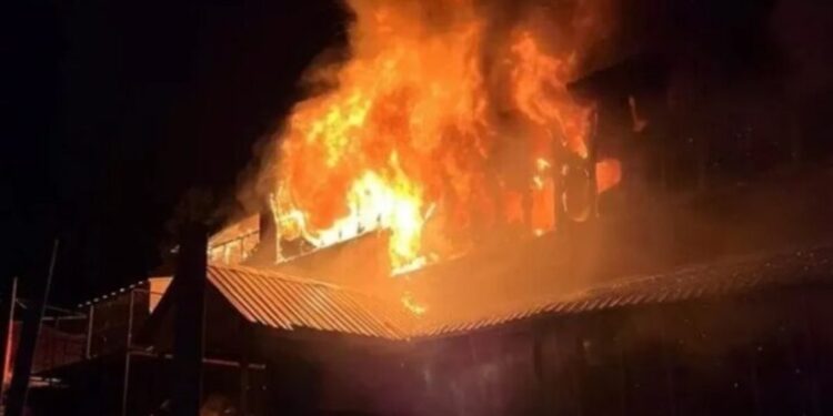 Doi angajați au murit într-un incendiu la un hotel din stațiunea de schi Uludağ