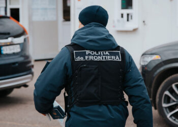 Ucraineancă prinsă încercând să mituiască un polițist de frontieră