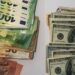 O femeie a vrut să iasă din Moldova cu mii de euro nedeclarați, dar a fost prinsă