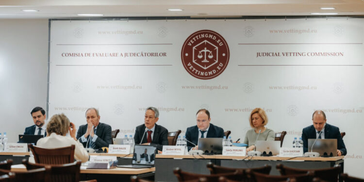 Până la 110 mii de lei pe lună: Salariile membrilor comisiilor de vetting vor fi majorate