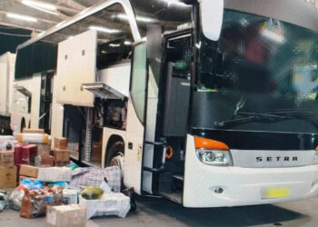 Alcool și țigări nedeclarate: Amenzi de 40.000 de lei pentru doi bărbați la granița cu România