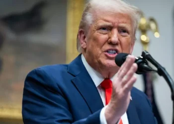 Трамп лишил доступа к секретным данным Харрис, Клинтон и семью Байдена