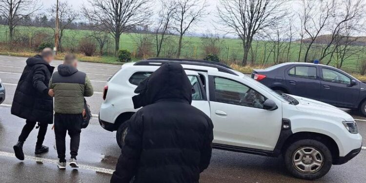 Moldovean reținut la Vama Albița pentru furturi auto