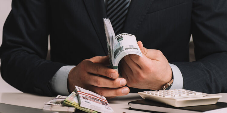 Стало известно о росте доходов российских миллиардеров с начала 2025 года