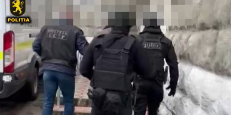 Двое мужчин задержаны за трудовую эксплуатацию соотечественника в Италии