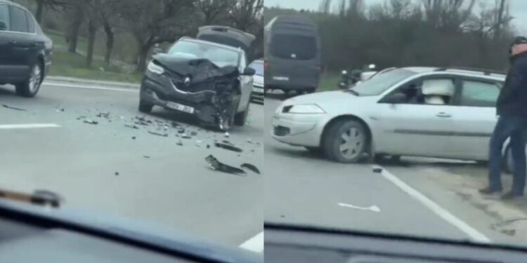 Авария в Сынжерей: Два автомобиля получили серьезные повреждения
