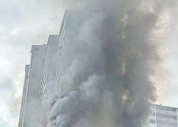 Неизвестный с огнеметом поджег жилую многоэтажку в Сеуле