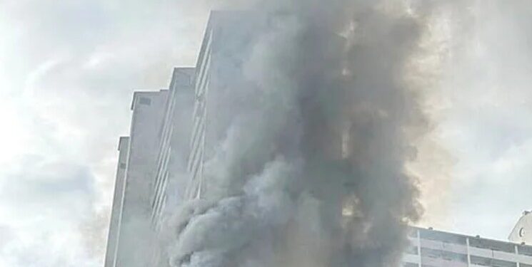 Неизвестный с огнеметом поджег жилую многоэтажку в Сеуле