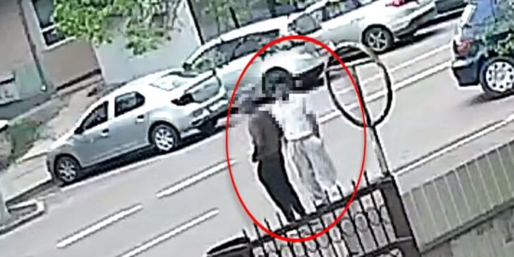 Полиция задержала молодых людей, которые ограбили пожилую женщину