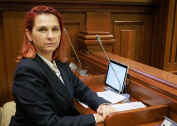 Анна Ревенко остается во главе Центра по цензуре после провала конкурса