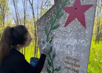 «Мы не забудем их подвиги!» Молодёжное крыло блока «Победа» привело в порядок могилы павших героев Великой Отечественной войны по всей стране | VIDEO
