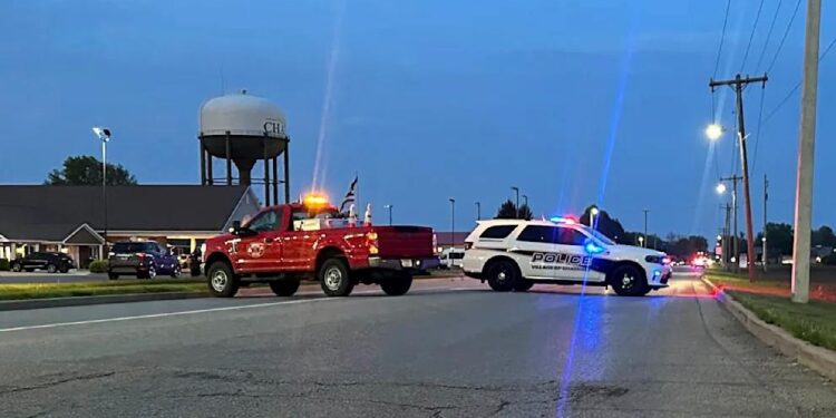 В США водитель врезался в здание школы: четыре погибших