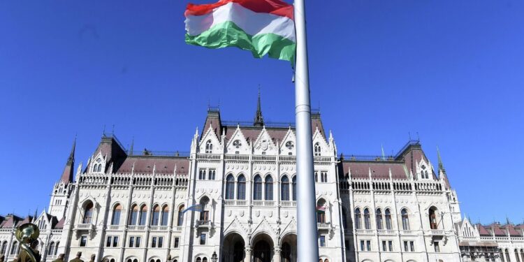 Венгрия объявила о выходе из Международного уголовного суда
