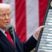Bloomberg: Богатейшие люди мира потеряли 208 млрд долларов из-за пошлин Трампа