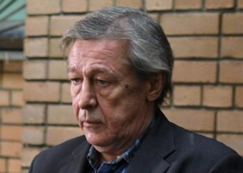 В квартире Михаила Ефремова пришлось делать ремонт из-за журналистов