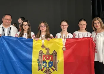 Moldova obține două medalii de bronz la Olimpiada Europeană de Matematică pentru fete