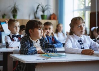 Pauza de o zi pentru elevi: Vineri toți revin la lecții, conform orarului