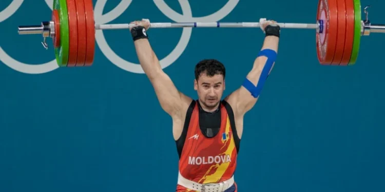 Тяжелоатлет Марин Робу впечатлил блистательным результатом на чемпионате Европы