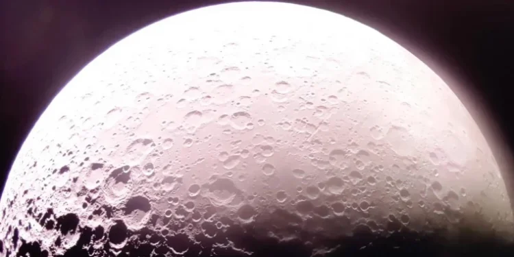 China prezintă pentru prima dată solul din partea nevăzută a Lunii