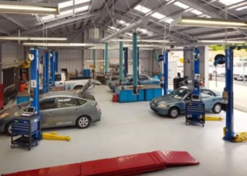Guvernul a stabilit reguli clare pentru atelierele auto: dotări minime, calitate și gestionarea deșeurilor