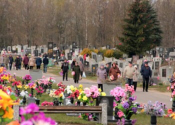 IGSU îndeamnă la prudență de Paștele Blajinilor: Reguli esențiale pentru prevenirea incendiilor