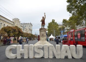 Chișinău, printre cele mai nefericite orașe din lume. Ce spun chișinăuienii despre viața în capitală |VIDEO