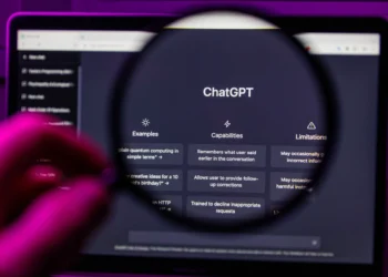 Разработчик ChatGPT планирует приобрести крупнейший браузер: о чем речь