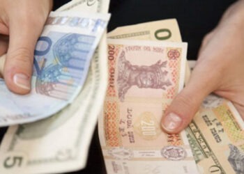 Vremuri grele pentru moldoveni: Scăderea transferurilor din străinătate și creșterea vânzărilor de valută arată adâncirea sărăciei