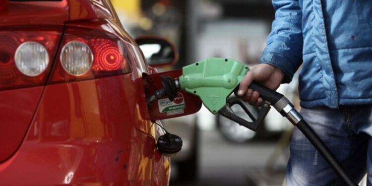 A doua zi consecutivă de scumpiri la carburanți: Benzina și motorina, mai scumpe din 25 aprilie