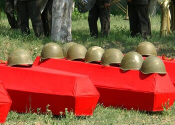 Slăvind criminalii naziști, autoritățile refuză din nou onorurile militare pentru soldații sovietici |VIDEO