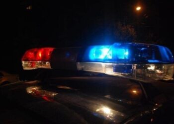 S-a certat cu prietenul din cauza curățeniei de Paște și l-a lovit cu toporul în cap