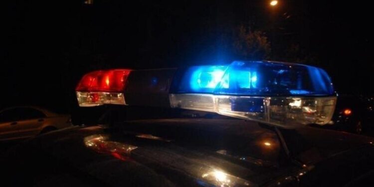 S-a certat cu prietenul din cauza curățeniei de Paște și l-a lovit cu toporul în cap