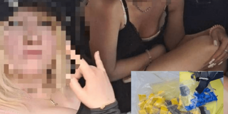 Două minore de 17 ani prinse cu 132 de pachețele cu substanțe suspecte