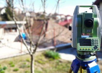 Echipament topografic furat din Londra, găsit în Moldova