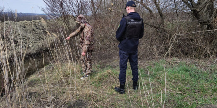 Ucrainean prins cu substanță suspectă la frontieră