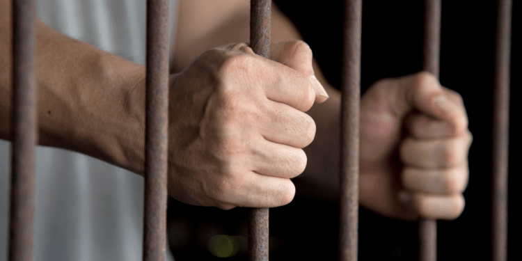 Un bărbat din Bălți va petrece 10 ani în închisoare pentru pregătirea omorului fostei soții