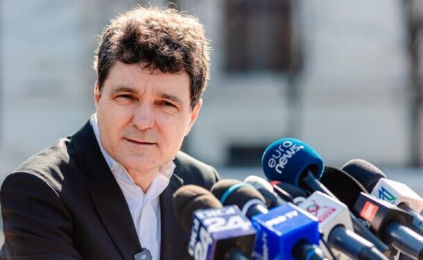 Partidul Maiei Sandu il va sustine pe Nicusor Dan in Moldova, anunta un fost consilier prezidential: „Ponta se va baza pe sprijinul lui Ceban, care domina autoritar Chisinaul”