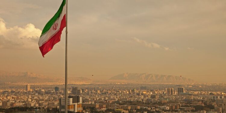 Число пострадавших в иранском порту Шахид-Раджаи превысило тысячу