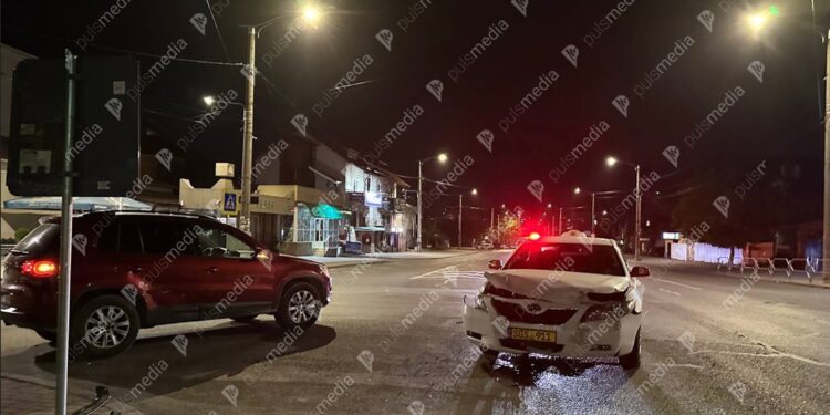 Accident rutier la intersecția bulevardului Moscova cu Miron Costin, în Chișinău