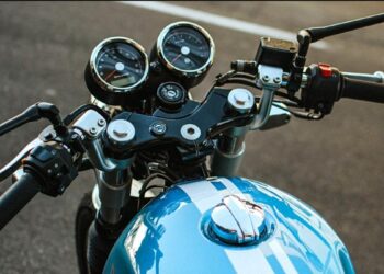 Разыскивается полицией после того, как «бесплатно купил» мотоцикл Suzuki в Бричанах
